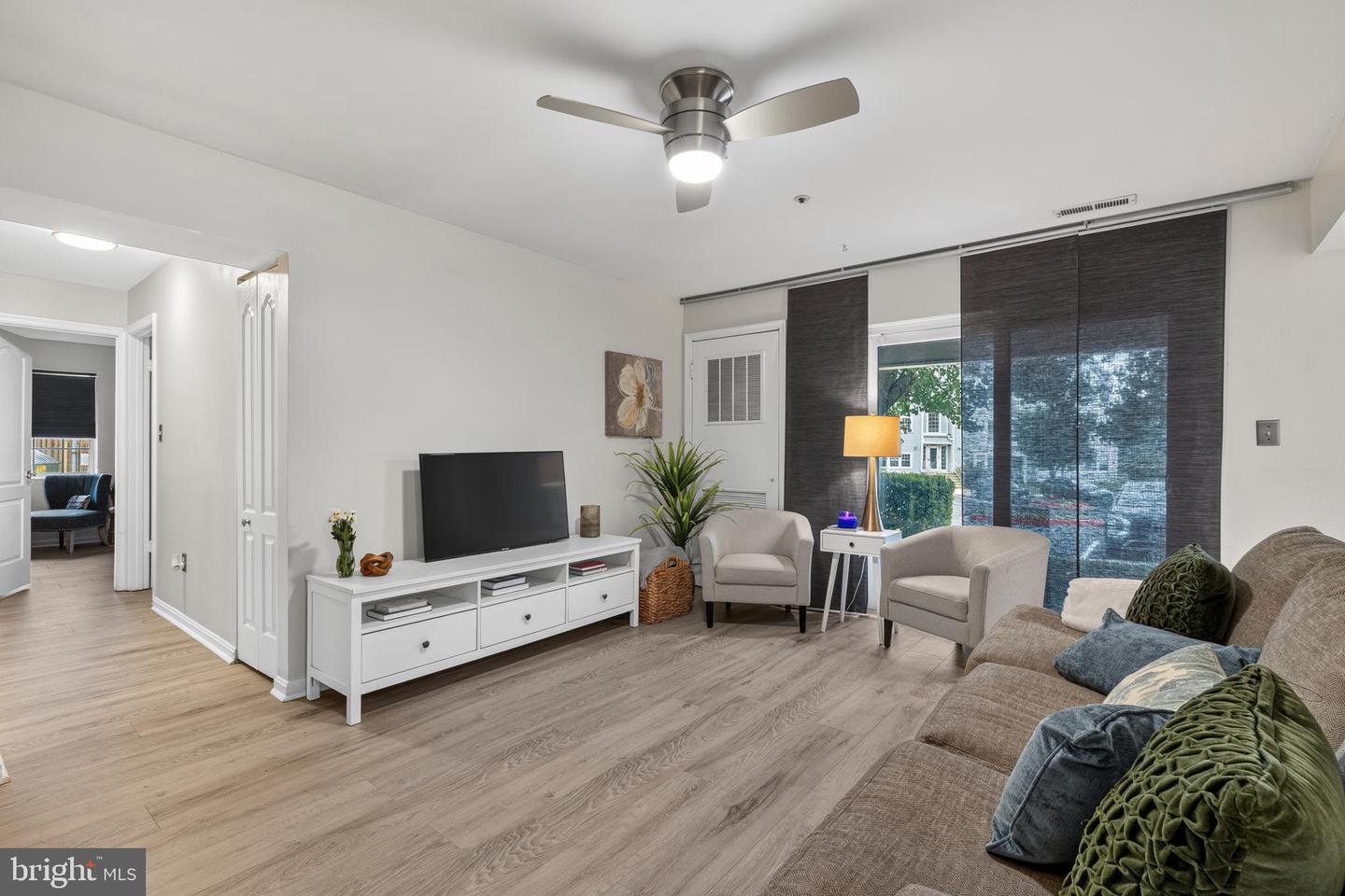 8337 Montgomery Run Rd #D &mdash; Photo 4