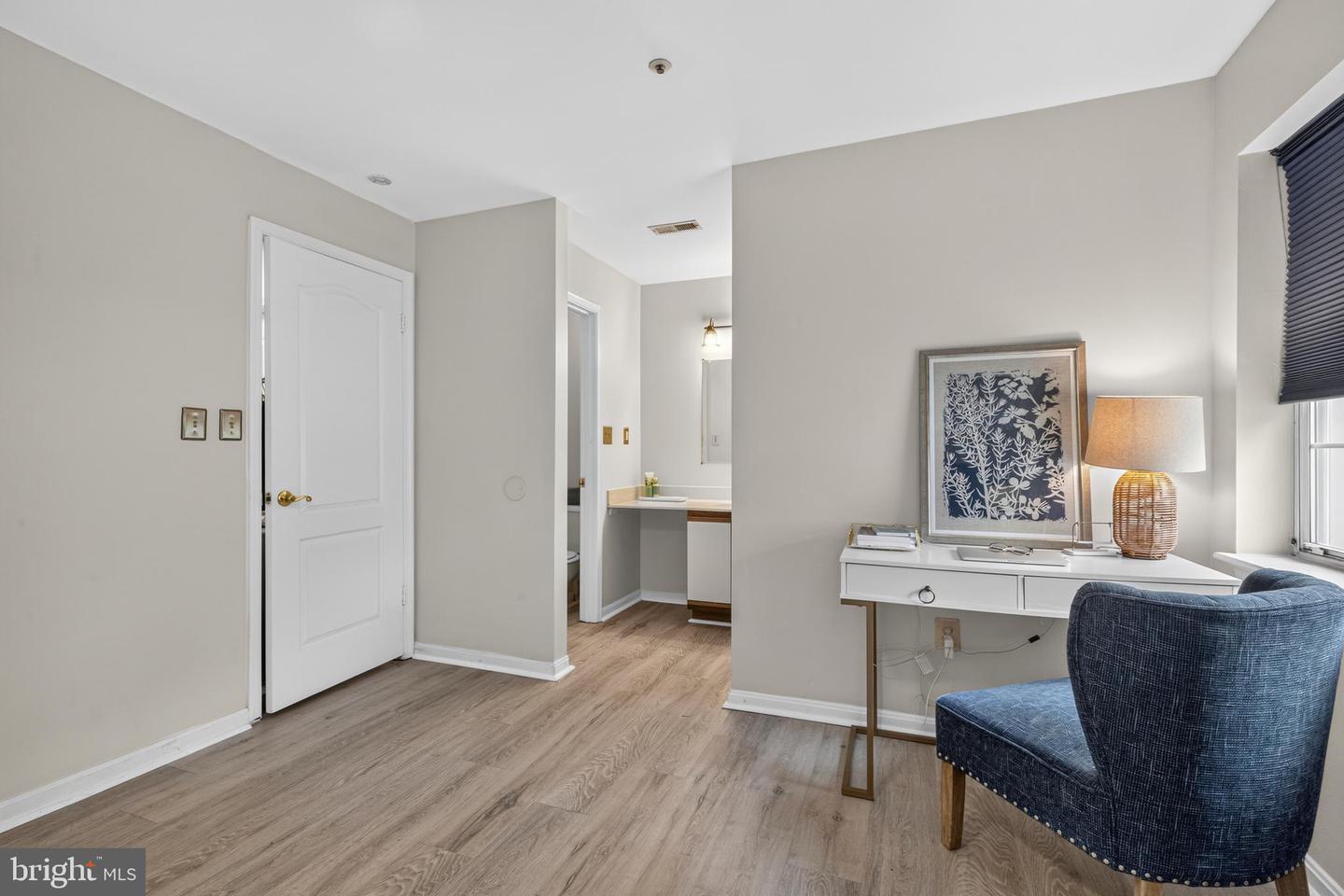 8337 Montgomery Run Rd #D &mdash; Photo 9